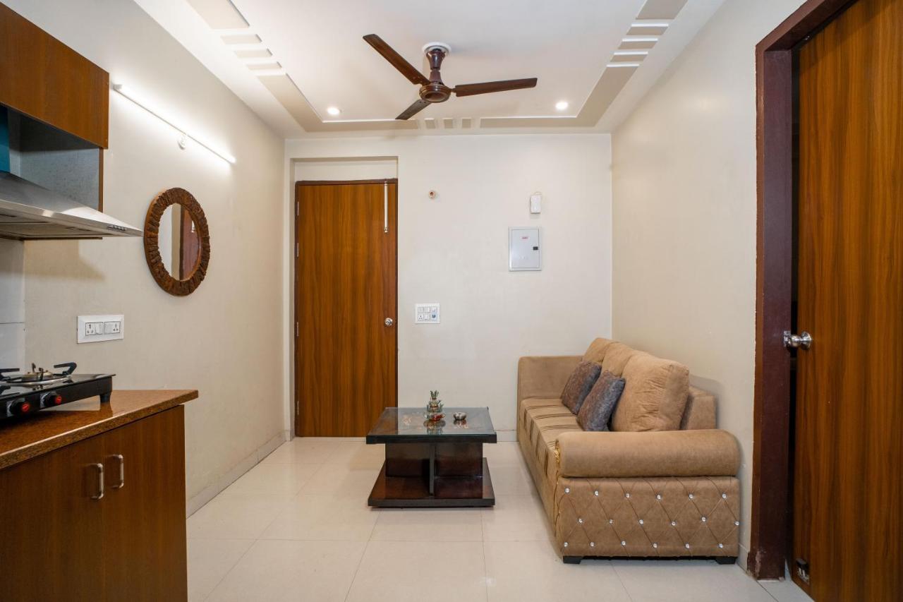 The Lodgers 2 Bhk Serviced Apartment Infront Of Artemis Hospital Gurgáon Kültér fotó