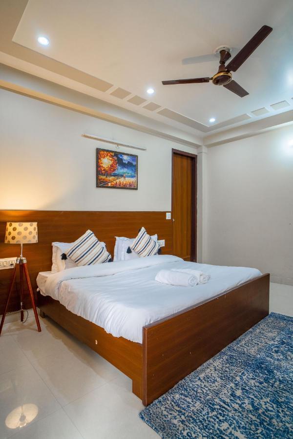 The Lodgers 2 Bhk Serviced Apartment Infront Of Artemis Hospital Gurgáon Kültér fotó