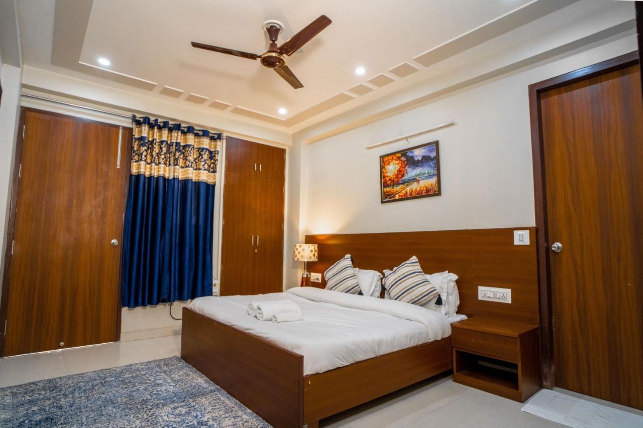 The Lodgers 2 Bhk Serviced Apartment Infront Of Artemis Hospital Gurgáon Kültér fotó