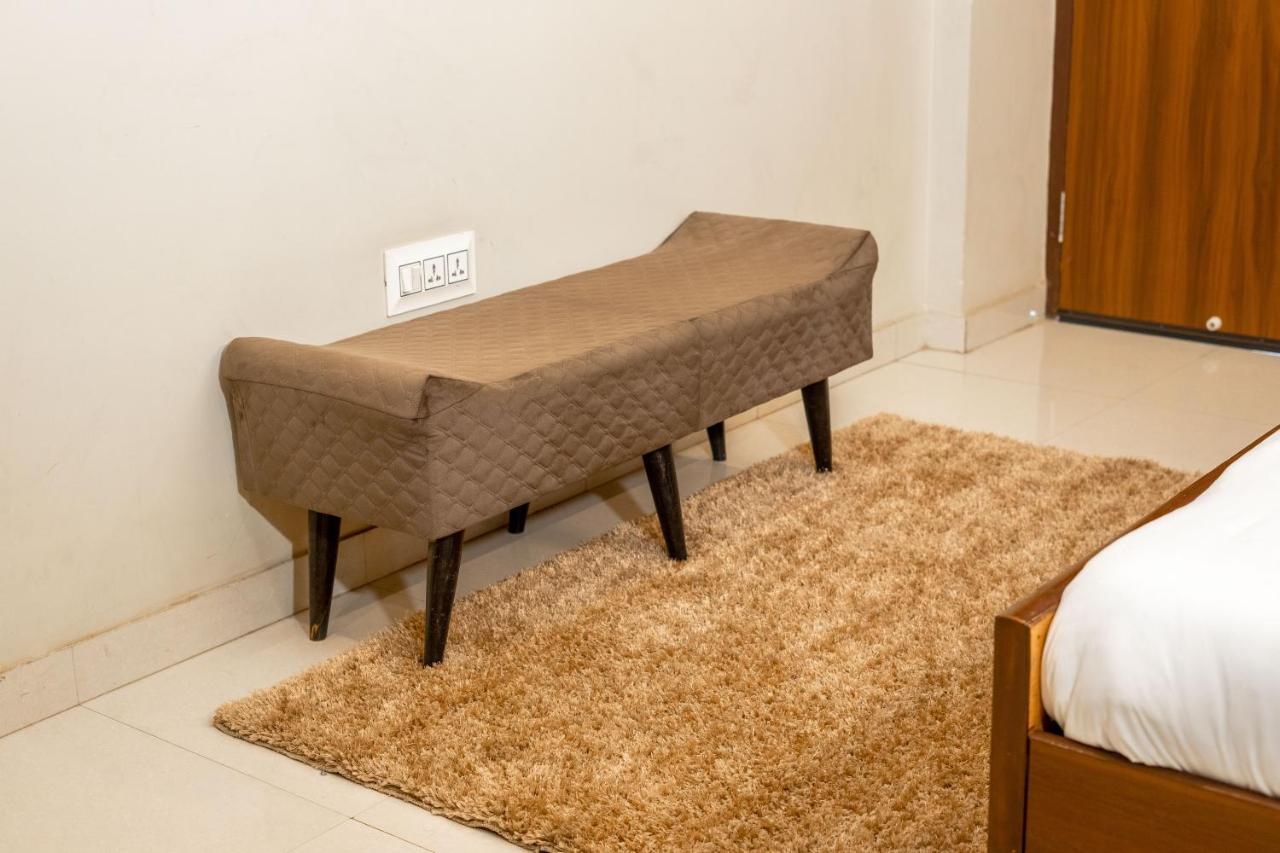 The Lodgers 2 Bhk Serviced Apartment Infront Of Artemis Hospital Gurgáon Kültér fotó