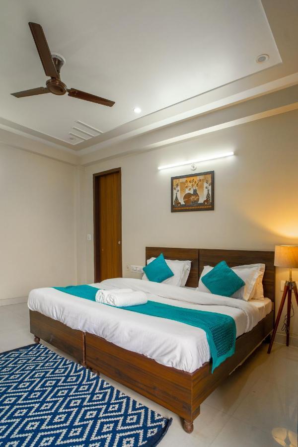 The Lodgers 2 Bhk Serviced Apartment Infront Of Artemis Hospital Gurgáon Kültér fotó