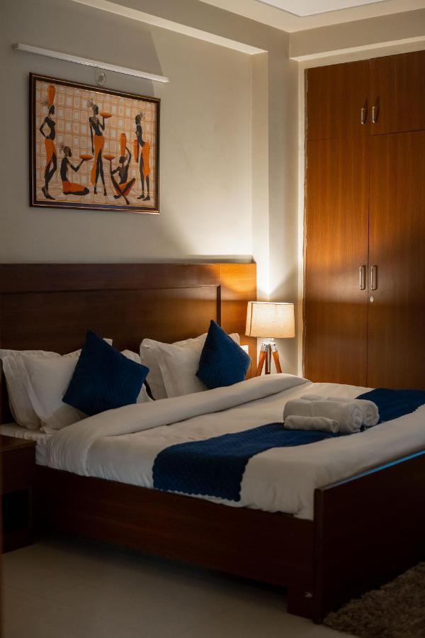 The Lodgers 2 Bhk Serviced Apartment Infront Of Artemis Hospital Gurgáon Kültér fotó